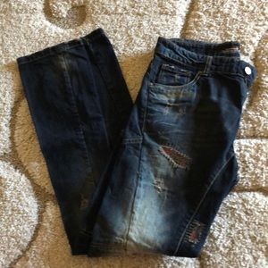 Cooper Rivet Men’s Distressed Jeans